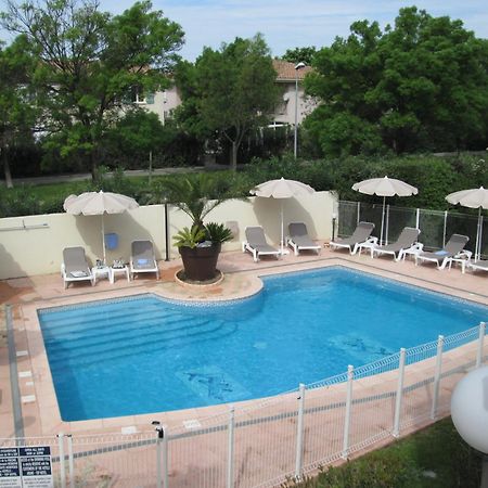 Top Motel Istres Bagian luar foto